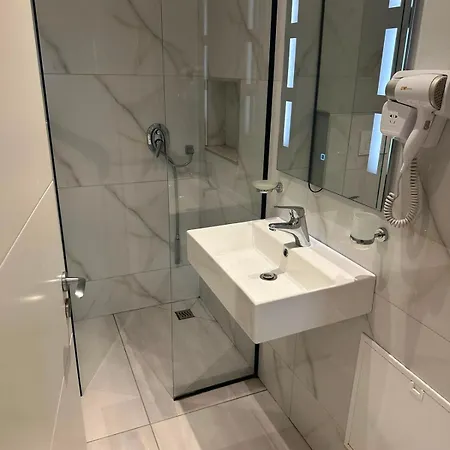 N10 Family Apartmán *